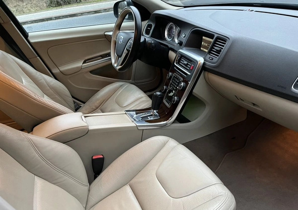 Volvo S60 cena 37500 przebieg: 175500, rok produkcji 2010 z Kędzierzyn-Koźle małe 254